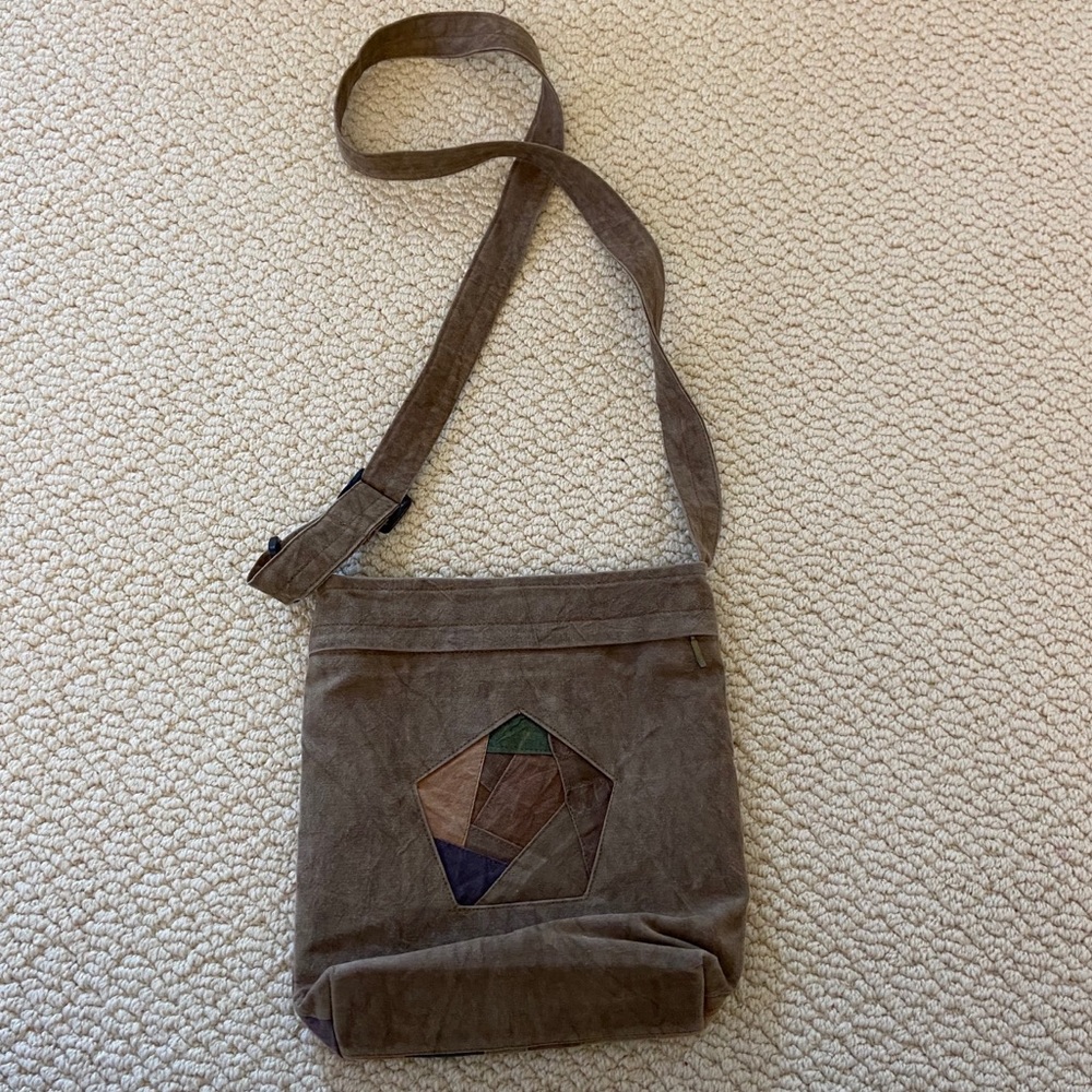 Brown shoulder bag
